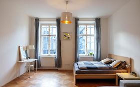 Stay Praha Apartment - New Open!
